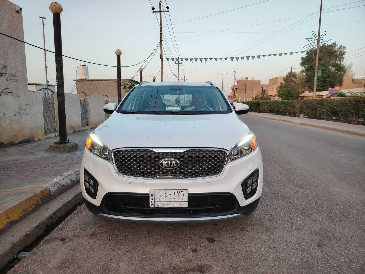 السلام عليكم
سورنتوا خليجي كفاله عامه👍 
رقم واسط تحويل مباشر
السياره ماشيه ٩٣ حقيقي
حساسات امامي خلفي
تبريد ثلاث قطع 🥶 
مري شفط
جنطة كهربائي
مكينة سته سلندر كفاله
سياره على وضع الشركه
نضيفه جدا
تخم تاير جديد
تحكم ستيرن
سيارة مال جني وما متعوبه
السعر ٢٣٥ وبيها مجال
رقم الهاتف /***********
