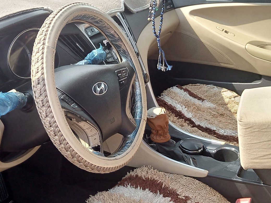 اليدور جديد هذا جديد وماكو سياره ماشيه أكثر منها سياره سوناتا 13 امريكي كلين تايتل بدون صبغ وتبديل وحادث ماشيه 70الف فقط رقم كركوك سنويه لغايه 28 مشروع وطني باسمي للعلم صوره امريكا من ضمن الصور  رقم بي واتساب *********** اتصل خاص ومنقصر وياك السعر 112 وبي مجال للتفاوض
