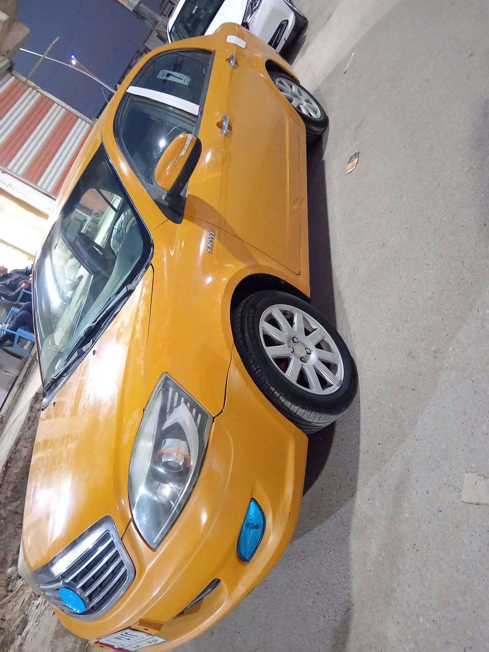 سلام عليكم جلي موبل 2013
جاهزه السياره مكينه كير شرط حداديه تخم تاير تتفه تبريد لايت زنون  السعر 45 وبيه مجال مكاني ناصريه سوق الشيوخ ***********
