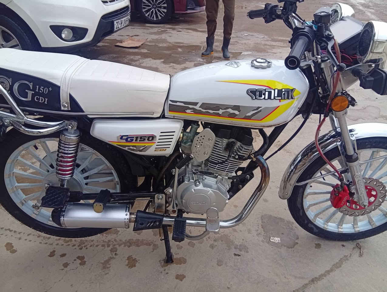 السلام عليكم دراجه للبيع موديل 25 مقفوله من كل شيء تشغيل بصمه بعد وقرب ما ماشي هوايه المكان  دلع عباس سيفون 5 السعر 800 وبيها مجال خليل ***********
