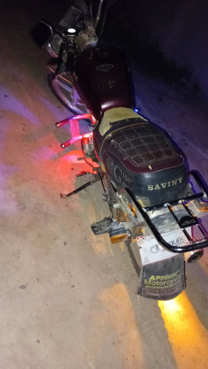 سلام وعليكم ماطور سيفان للبيع موديل 18 شلعه ومعدل ونعومه محرك خير من الله سعر 330 وبيه مجال رقم 
*********** ما متواجد على لفيس  مكاني ديالى شهربان
