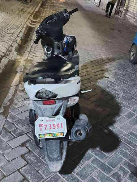 السلام عليكم جيتي ار للبيع مكينه مكفوله كفاله عامه وكفرات داخله فرن حراري والدراجه خير من الله من شلعه من معدل وكلها بلاديه بيها نقص جامه مال دشبول وجامه مال بكلايت خلفي بس عارضها 800وبيها مجال بسيط بس الشراي يراسلني مكاني بغداد مدينه الصدر شارع الفلاح ***********📞
