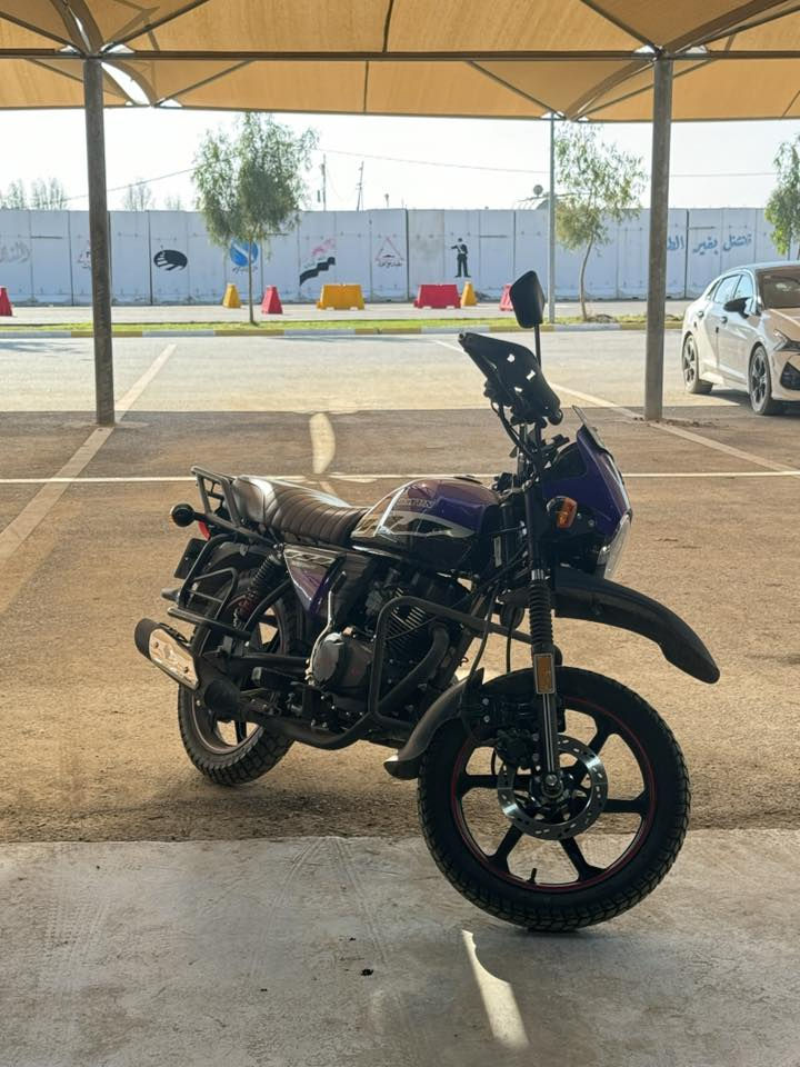 السلام عليكم دايون جبلي رقم بغداد انكليزي بأسمي
ماشية 7000 كيلو اخت زيرو 
دراجة مكفولة كفالة عامة 
سعر مطلوب 2725 (مليونين و 725)
دراجة نظيفة وجديدة بلعافية على ياخذها 

*********** 
بغداد الكريعات
