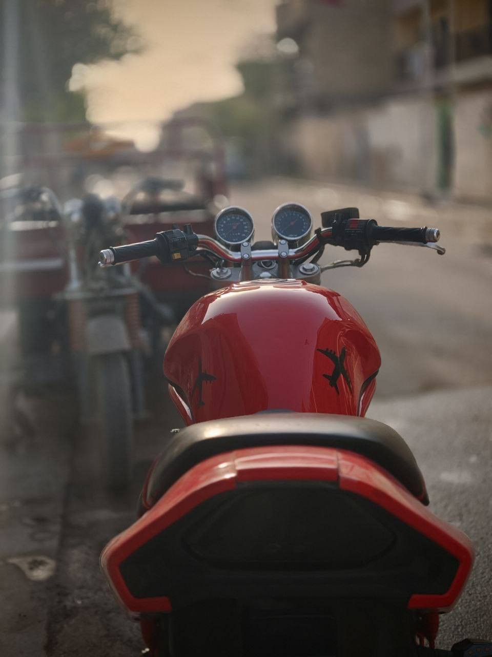 السلام عليكم من رخصة الادمنيه
سوزوكي باندا حجم 600

دراجه حلوه ونصبتها حلوه شلعه ومعدل 

صوتها يخبل 

مكاني بغداد منطقة الفضيليه

سعرها  1.800 مليون وثمنميه وبيها مجال بسيط 

*********** بي واتساب

ملاحضة دبلاتها تحتاج تجفيت
