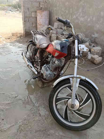 السلام عليكم دراجه 5كير للبيع دراجه جاهزه ما ناقصه شي كلك اللسعر 275وبيه مجال اللشراي السراي يتصل ماكو خاص ***********
