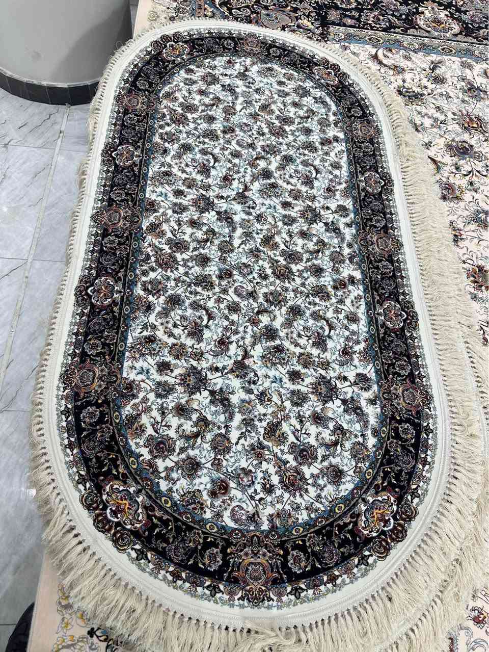 سجاد بيضوي سعر ٩٠ الف رقم *********** النجف, العراق
