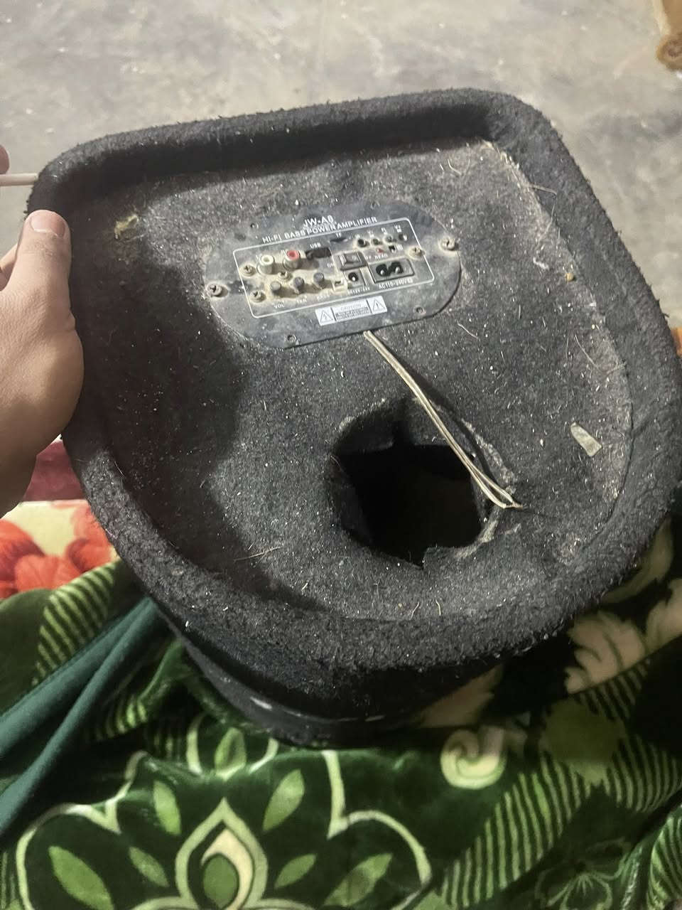 السلام عليكم ديجي ودمام للبيع الديجي يرادله تبديل بطاريه يشتغل نص ساعه ويطفي من شحن ع كهرباء تستخدمه عادي ميطفي المكان الفياضيه مفرق الفوسفات ***********
