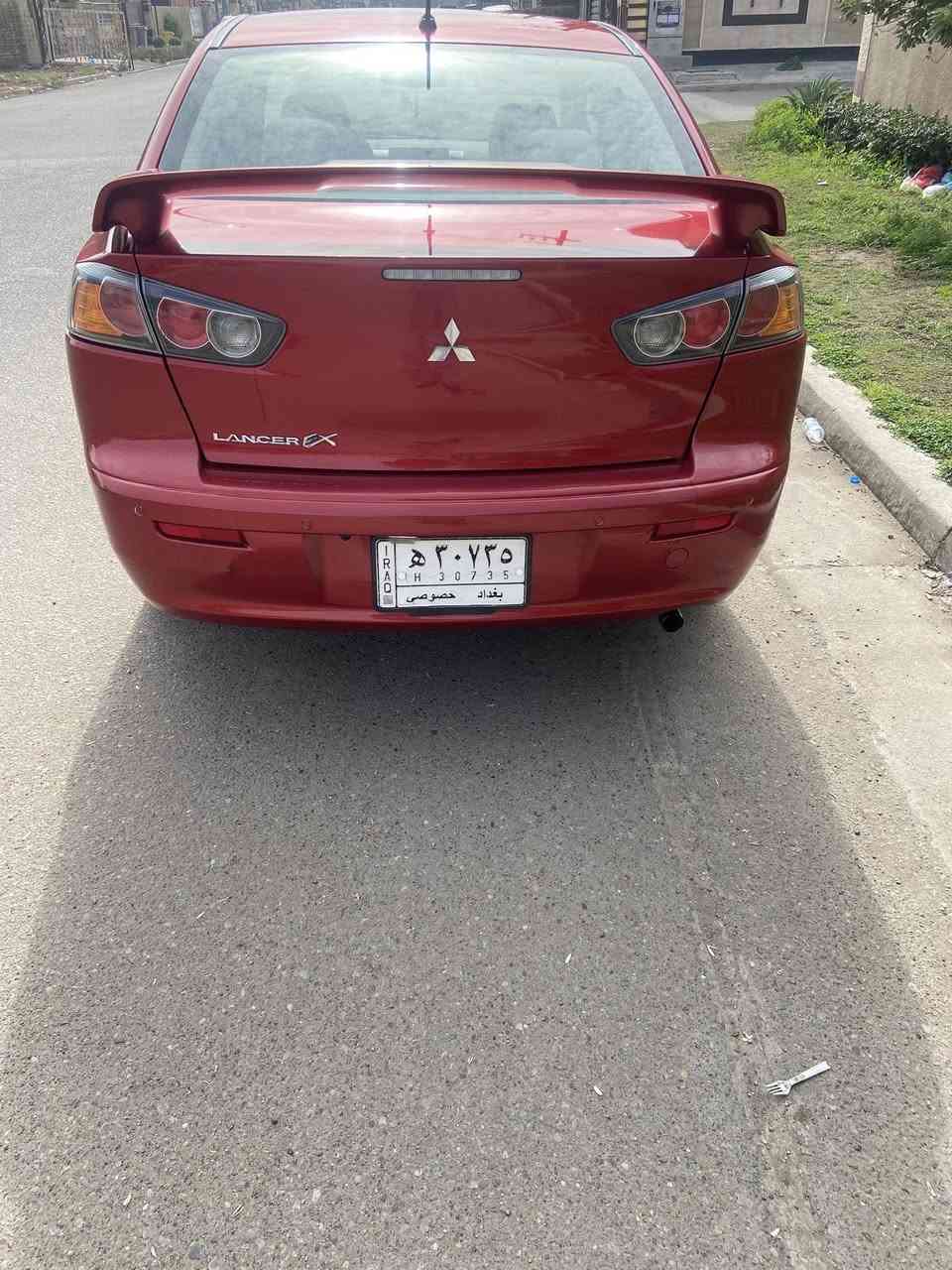 لانسر ٢٠١٦
ماشية ٤٩ الف 
مكفولة من البارد والصبغ 
بيه ملاحظات موضحة بلصور 
فتحة سلايد شاشة وكامرة 
تحكم ستيرن 
118 وبيها مجال 
مكاني بغداد السيدية 

***********
