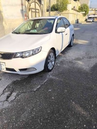 سيرتو موديل 2013 فول مواصفات 1/1 بيه شبر صبغ بلا دواخل للاستفسار 07503...