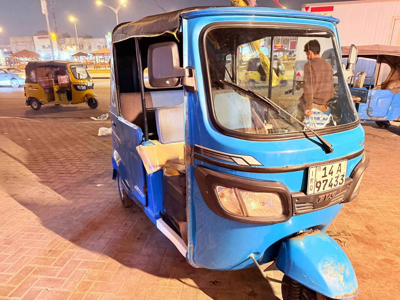 تكتك شوفت عينك نضافه  تكتك كامله  بيه بس نفخه اول ما شغل  بدون اي تنقيص تكتك ما ناقصه اي شي مووديل 22, رقم نكليزي سعر 7200 وبيه مجال لشراي رقمي ***********
