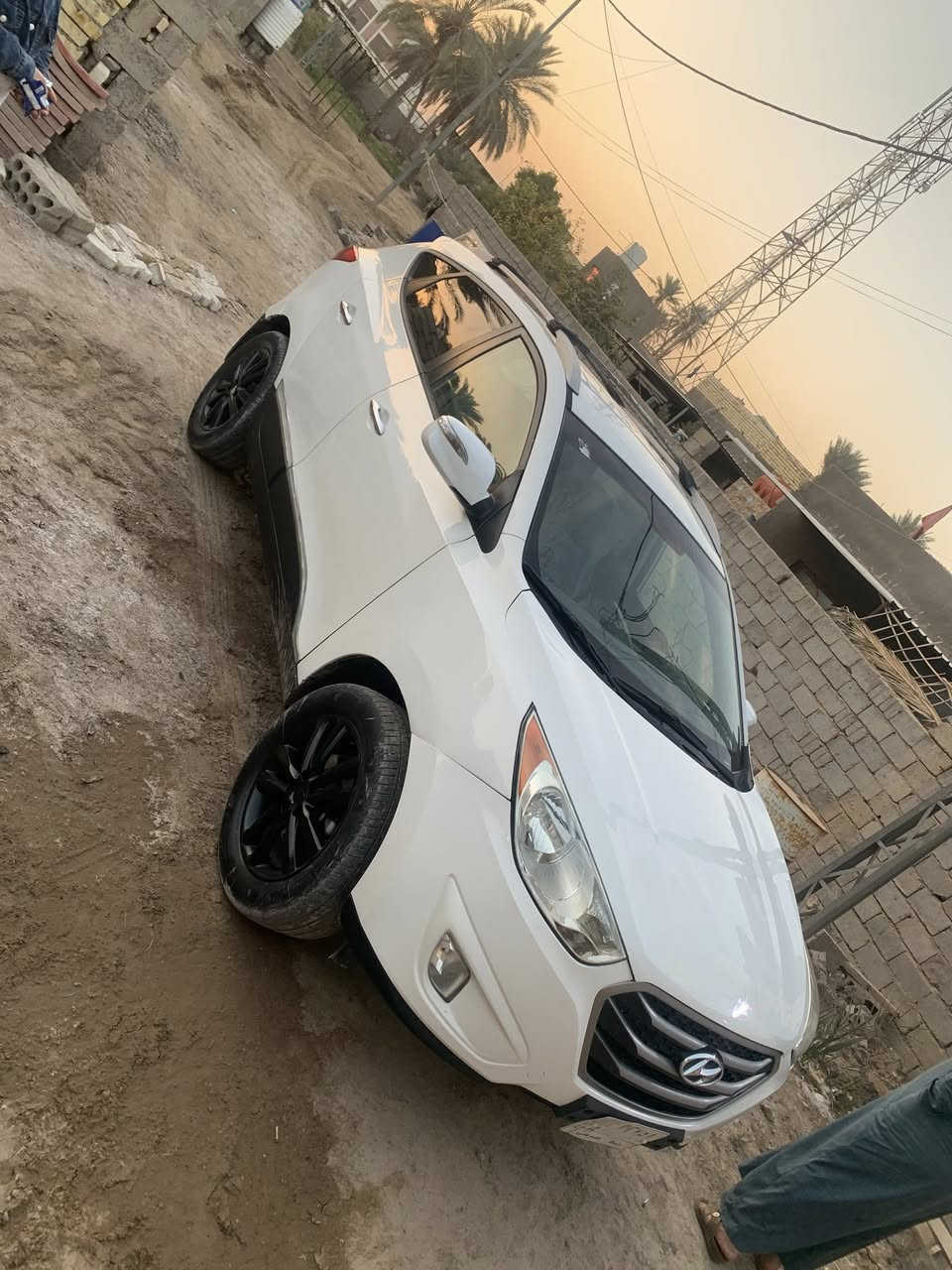 السلام عليكم توسان موديل 13 امريكي مكينه دوش 2400 فول مواصفات عدا الفتحه لمتد السياره كشنات جلد بلادي ومدوشم ارضيه السياره ماعوزها برغي بصمه تشغيل بصمه بيبان تدفئه تبريد بلكشنات كشن كهربائي اشاير بل مري مري قلاب شاشه وكامره حساسات بيها صبغ حزام اكفلك شاصي تكم لغود قماره حوض مكانها بابل السعر 118 بيها مجال حك الجيه عليها غرامات 300 ينزل من سعرها رقمها واصط مداور ثاني يوم سنويه ماصاقطه بعدها السياره جديده وبلعافيه علا الياخذها ***********
