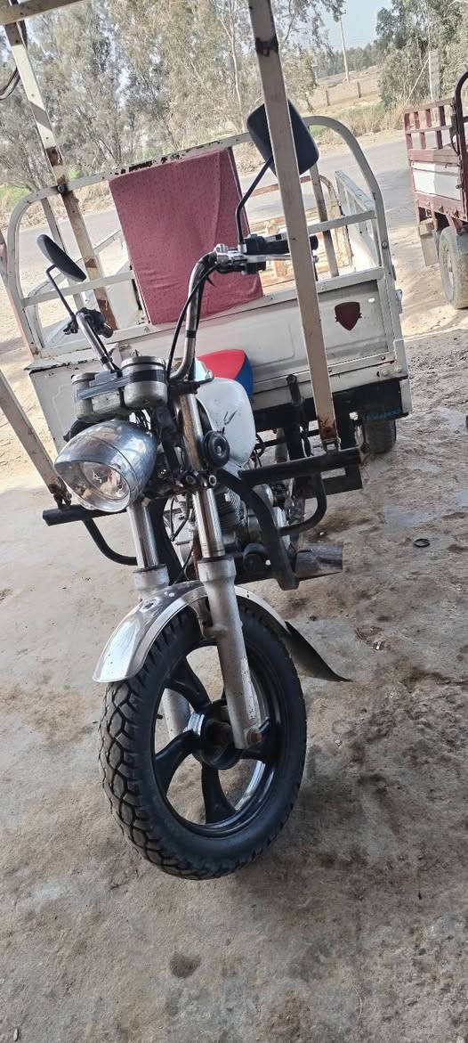 السلام عليكم ستوتة البيع موديل 2017محرك نضيف ستوتة ام طيرحلوة تايرات نظاف خياس بصيط سعر 900وبيهة مجال لطيبين مكان بعقوبة كنعان رقم ***********
