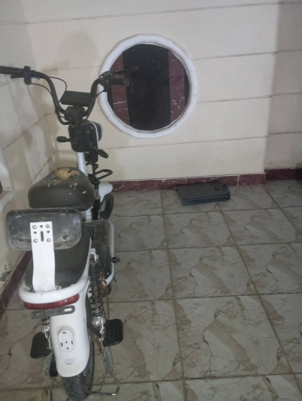 السلام عليكم دراجه شحن موديل 2024
ال عطل مالته فقط البطاريات وبنجر
السعر 110وبيهه مجال للطيبين
تواصل خاص


**إذا كنت صاحب هذا الإعلان وتريد حذفه لأي سبب، رجاءا أرسل رسالة إلى الدعم الفني**