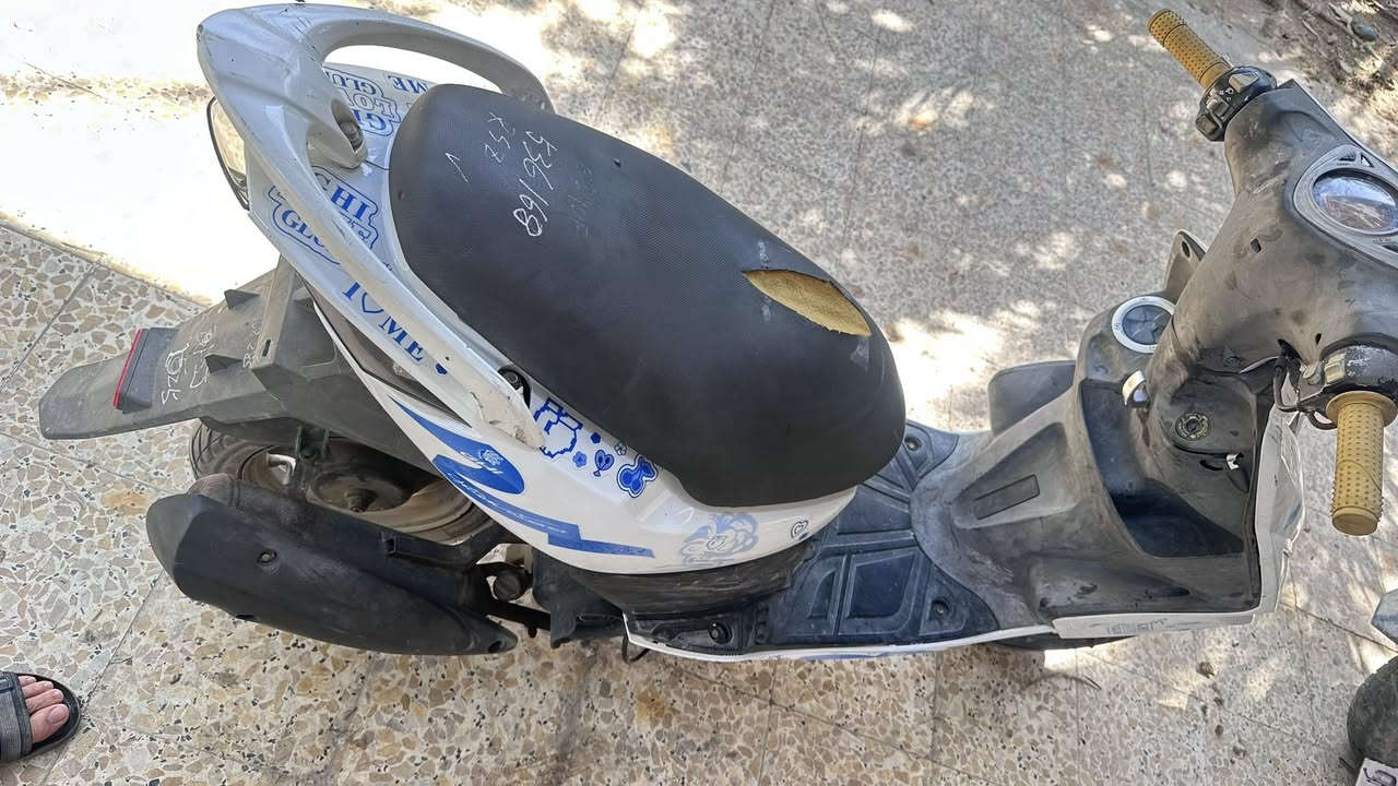 ماكس مضلع
حاويه مامبدل بيها اي شي صار يومين من جبتها بس ماعجبتني لان متعود على جبلي عالي 
نضيفه الله شاهد علي وانا صايم هسه محركها ريشه رايدها ب ٩٥٠ 
مكاني قضاء المدينة


**إذا كنت صاحب هذا الإعلان وتريد حذفه لأي سبب، رجاءا أرسل رسالة إلى الدعم الفني**