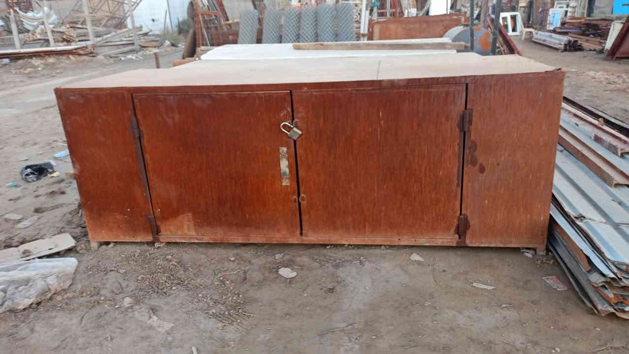 السلام عليكم متوفر انواع الحديد بي ارسي جديد سندويج مستخدم كميه خير من الله اي طول اتريد بيبان حديد و الامنيوم و BVC مستخدم وجديد وشبابيج حديد والامنيوم وBVC جديد ومستخدم قياسات متوفره دنك جملون شيلمان مستخدم وزاويه جديد ومستخدم ويوجد جادر مال بي ارسي وجينگو وبواري مربع ودائري ويوجد بلاستك ثقيل وبوري حديد ثقيل وميز حديد وكافه انواع الحديد شتريد موجود غير ذني الذكرتهن كلشي موجود جملون وغيره من الثقيل بعد.       المكان ناصريه قرب سجن الاصلاح ساحه رياض مقابيل البنجرجي خالد للاستفسار رقم الهاتف موجود. ***********
