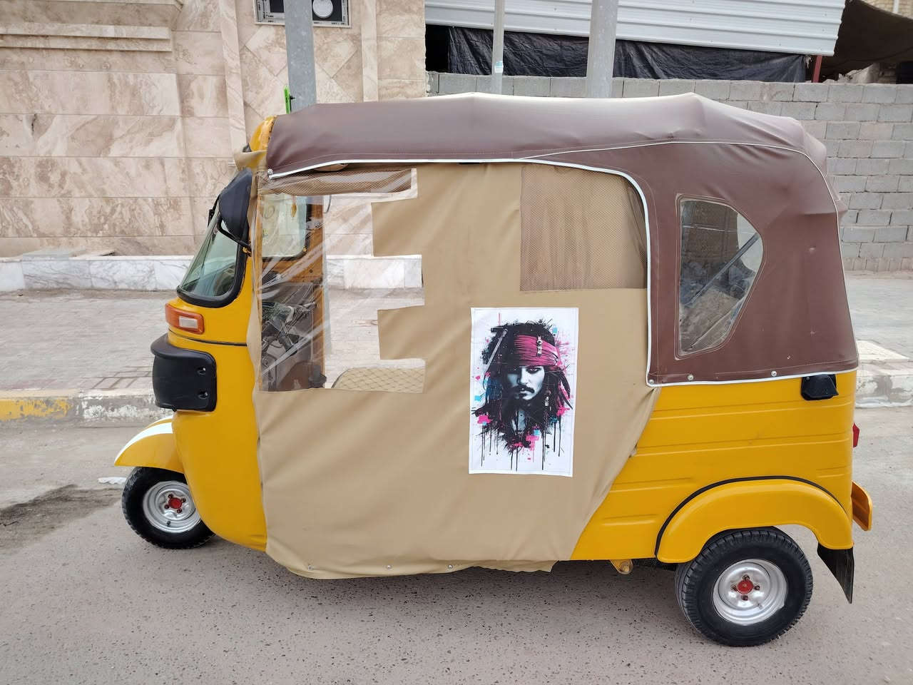 للبيع تكتك موديل 18 محرك 20 نضيفة مكفولة من كلشي مكاني كربلاء الحر السعر 3900وبيهة مجال رقم ***********
