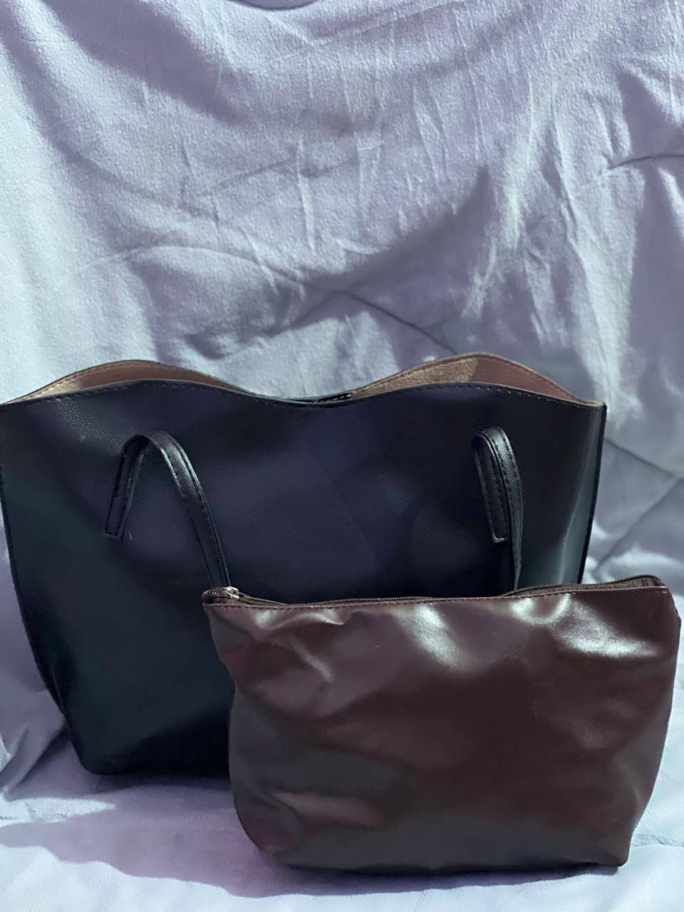 جنط حجم كبير بسعر مناسب كل جنطه يرافقها جزدان صغير وسكارف 
#متوفر توصيل كل محافظات العراق 3 الاف دينار طيل شهر رمضان المبارك


**إذا كنت صاحب هذا الإعلان وتريد حذفه لأي سبب، رجاءا أرسل رسالة إلى الدعم الفني**