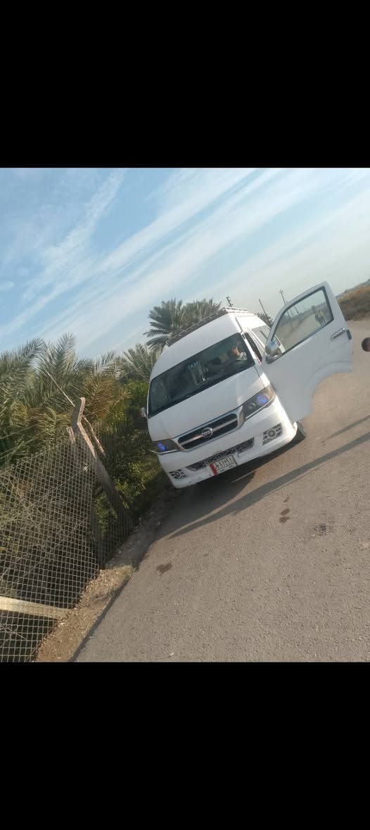 سلام عليكم ورحمه الله وبركاته
 هايجر للبيع موديل ٢٠١٥
 رقم بغداد 
مشروع وطني
محرك تجفيت جديد 
كير جديد 
داخل نضيف 
السعر ١٢٥ وبيها مجال للطيبين 
وترهم مراوس حسب القناعة
الهاتف/***********
الاستفسار 
اتصال وبي واتساب
