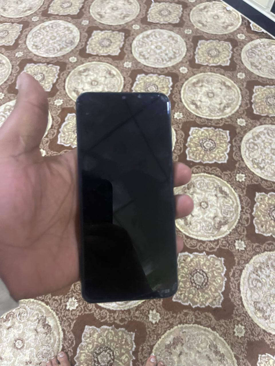السلام عليكم للبيع سامسونج A31 على هاذا الحال الشاشه كلها تلمس دكمه الصفحه ما تدوس سعره 65 المكان كربلاء الملحق قرب مركز شرطه حي الحسين رقم الهاتف***********
