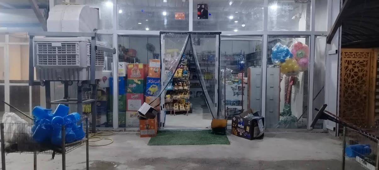 سلام عليكم اسواق للبيع العنوان براكيه شارع السبيس  ***********
