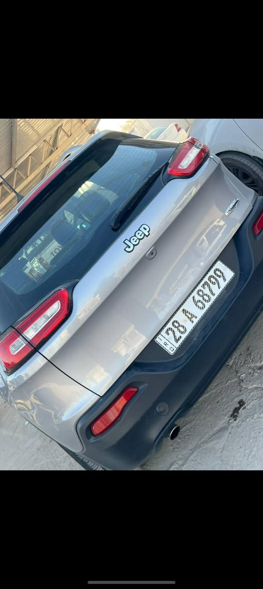 للبيع جيب شيروكي 2018 بسمي تحويل ثاني يوم
السياره كفاله حته الدعاميات ما عدا البنيد صار بي جزء صبغ مو كله بدون فتح السياره جاهزه  
السعر135 وبيهه مجال
الشراي يتصل 
مكاني نجف
***********
