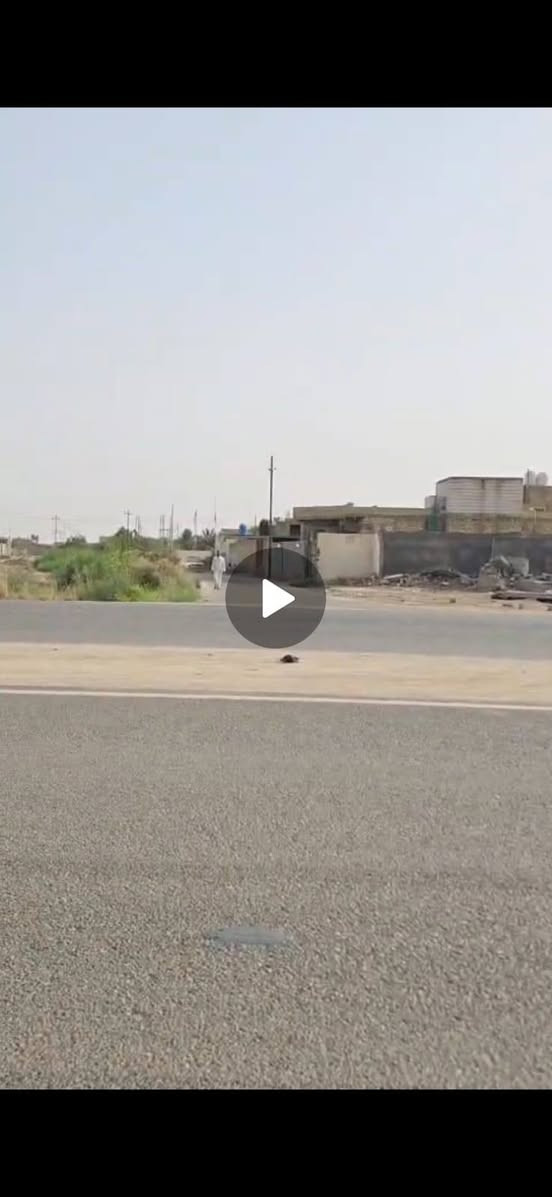 سلام عليكم دونم للبيع بين سوك الشيوخ والفضليه نزلت سيد احمد متوفر كافت الخدمات ماي كهرباء تبليط بسعر مناسب  الشراي يتصل عله هاذ الرقم ***********
