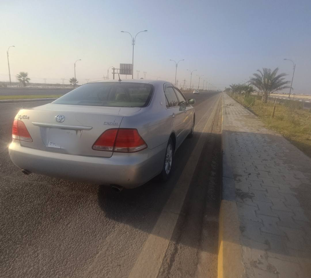 السلام عليكم شاهين للبيع جديد احلى من الصور مكان بصره ***********
