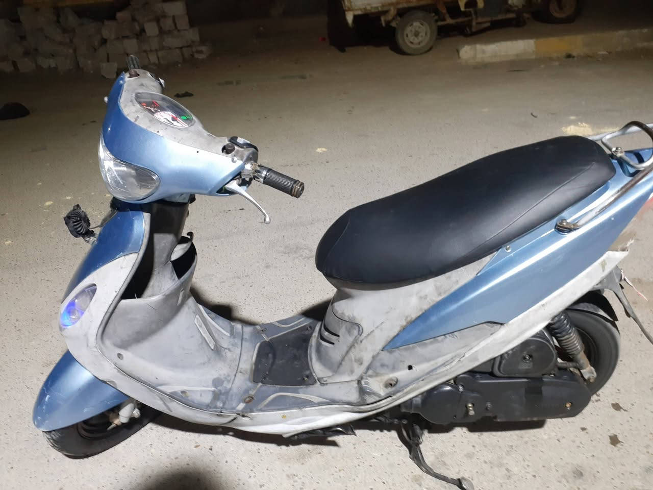 دراجه ماكس منغولي ياباني مفتوحه بس ولفات مكينه ناعمه شلعه ومعدل السعر 450 وبيها مجال  ***********
