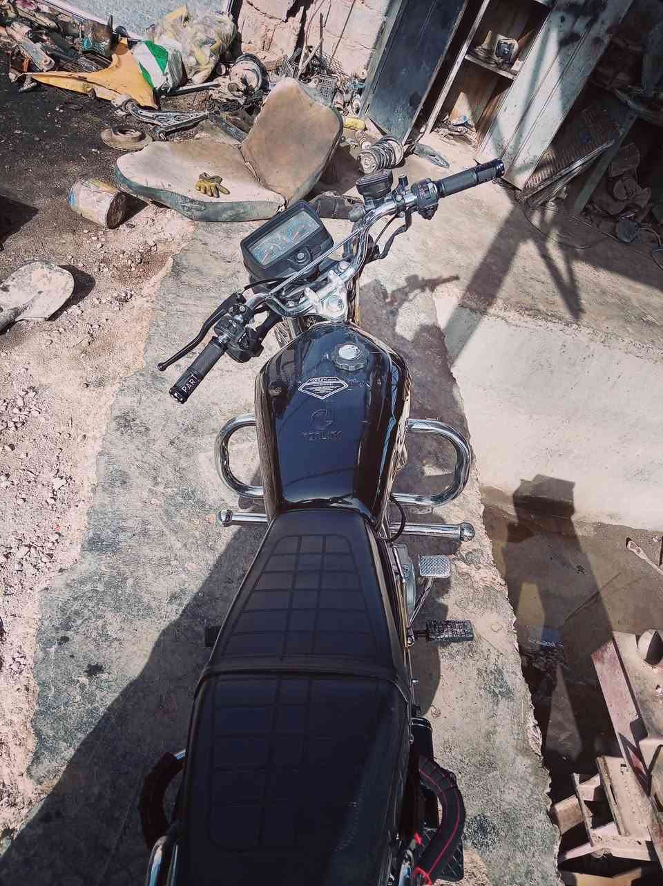 سلام عليكم موطور ٢٣للبيع او مراوس موطور ربع متحط علي كامل من كلشي كهربائيات كامله محرك مامفتوح الاستفسار ***********

