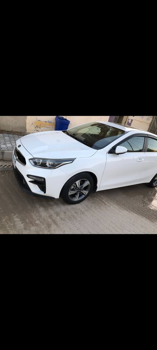 سلام عليكم
كيا سيراتو موديل ٢٠٢٠ رقم بغداد باسمي فول مواصفات كشن جلد اصلي سبير منازل
ماشيه 85 رقم انكليزي مميز شرط التحويل السونار مرفق بل صور االمكان واسط الكوت
سعر ١٦٣
رقم الهاتف ***********
