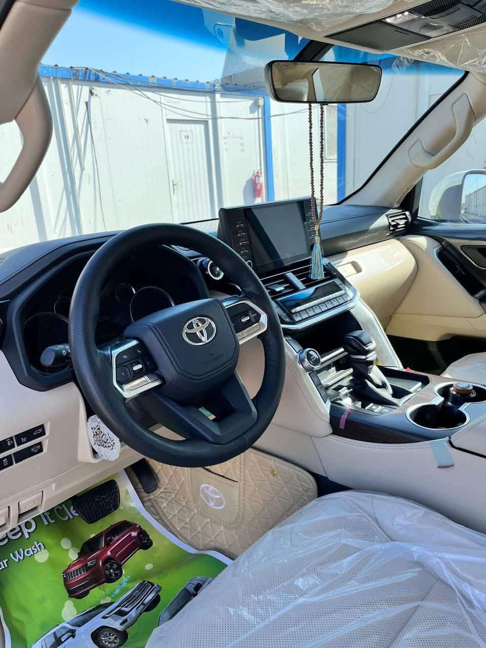 لاندكروز GXR2024 لمتدد ساز ام الضمان للأستفسار باقي التفاصيل اتصل عل رقم ***********
