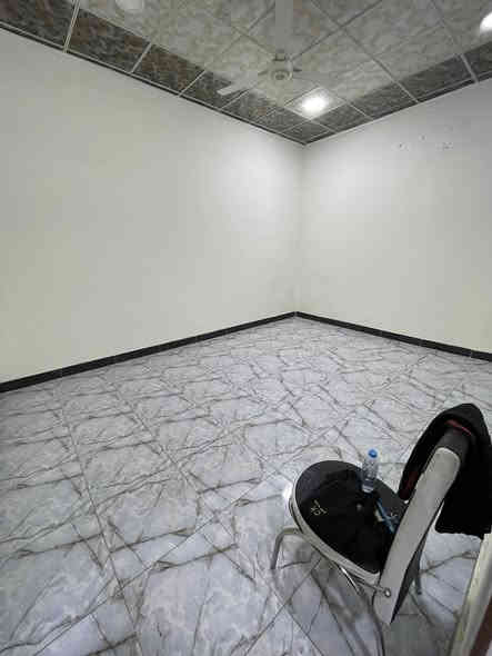 يت للإيجار بحي الاصدقاء 200 م
غرفتين واستقبال وصاله ومطبخ وصحيات وكراج
 الايجار 650 الف شامل الكهرباء والماء 
للاستفسار :*********** 🔥
