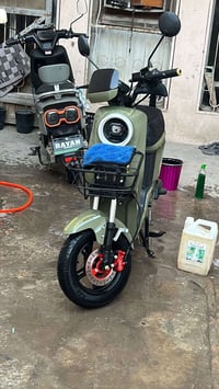 دراجه R9 جديده كلش مصار اقل من شهر ماخذها سعرها 450وبيها مجال📞 0772437...