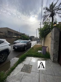 للأيجار في السيدية بيت 160 متر نظيف  يحتوي على كراج سياره وحديقه  ومدخ...