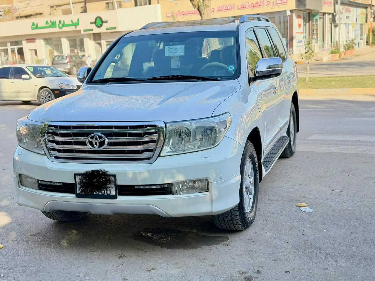 سلام عليكم لاند كروز موديل 2011 كفاله عامه ستيني فول مواصفات معروفه مواصفات الستيني جاهزه السياره من كلشي ماشيه 150 الف 
السعر 315 وبيه مجال 
***********
