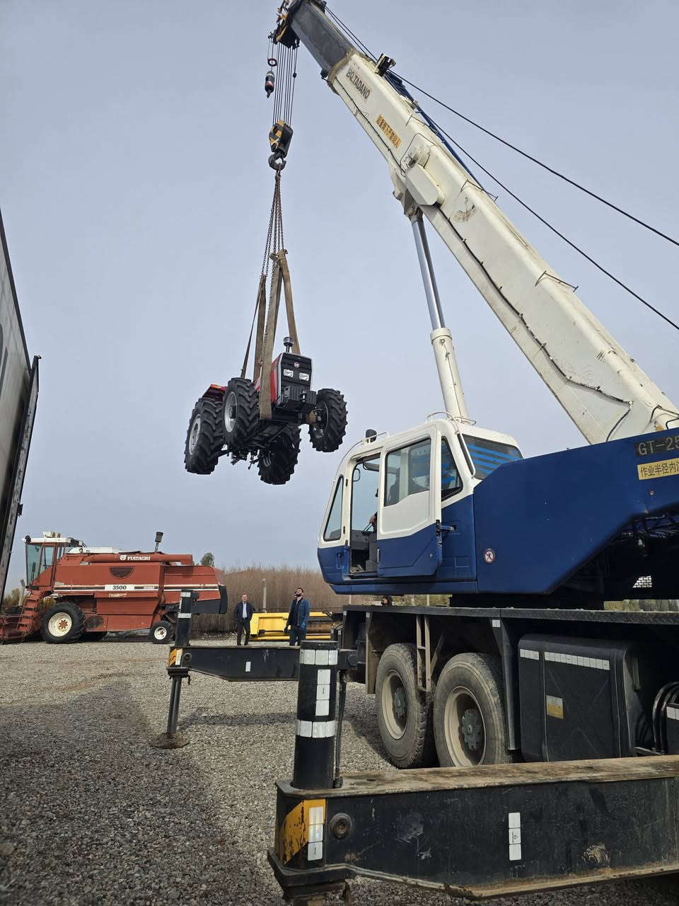 ***********  BQ TADANO   25T    2012
