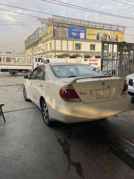 السلام عليكم بيع سريع بدون مراوس 
كامري 2006 خليجي رقم واسط مميز بأسمي 

محرك كير حدادية كفالة / السعر 85 
محرك 4 سلندر / بيها صبغ بدون ضرر ولا حادث 
عنواني بغداد الجديدة شارع المسبح 

***********
