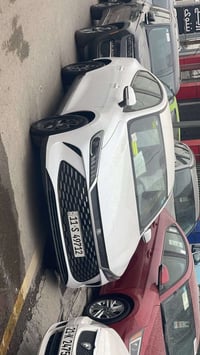 مرقم كامل • زيرو داخل • ابيض