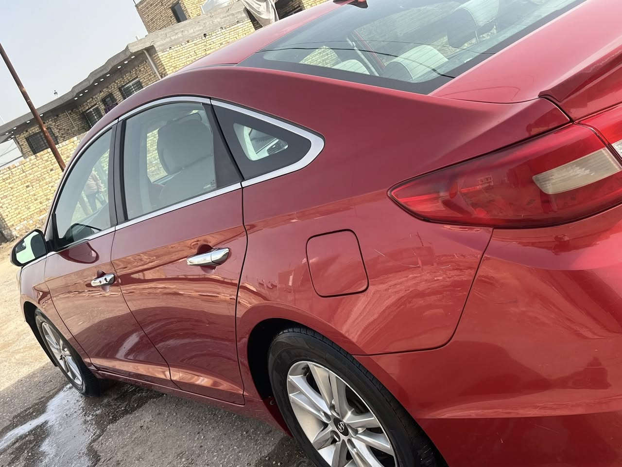 سلام عليكم سوناتا مديل 2017وارد أمريكي 🇺🇸 حادثها سطحي بيها قطعه تبديل وقطعتين بدون تبديل ليبل واحد سياره جديده كلش مكينا وكير وحداديه وتخم تاير ولد امامي وخلفي وشاشه وتحكمات موصفات معرفه وتبريد ثلج +تندفع مكان السياره الديوانيه رقم الهاتف *********** سعر 120وبيها مجال
