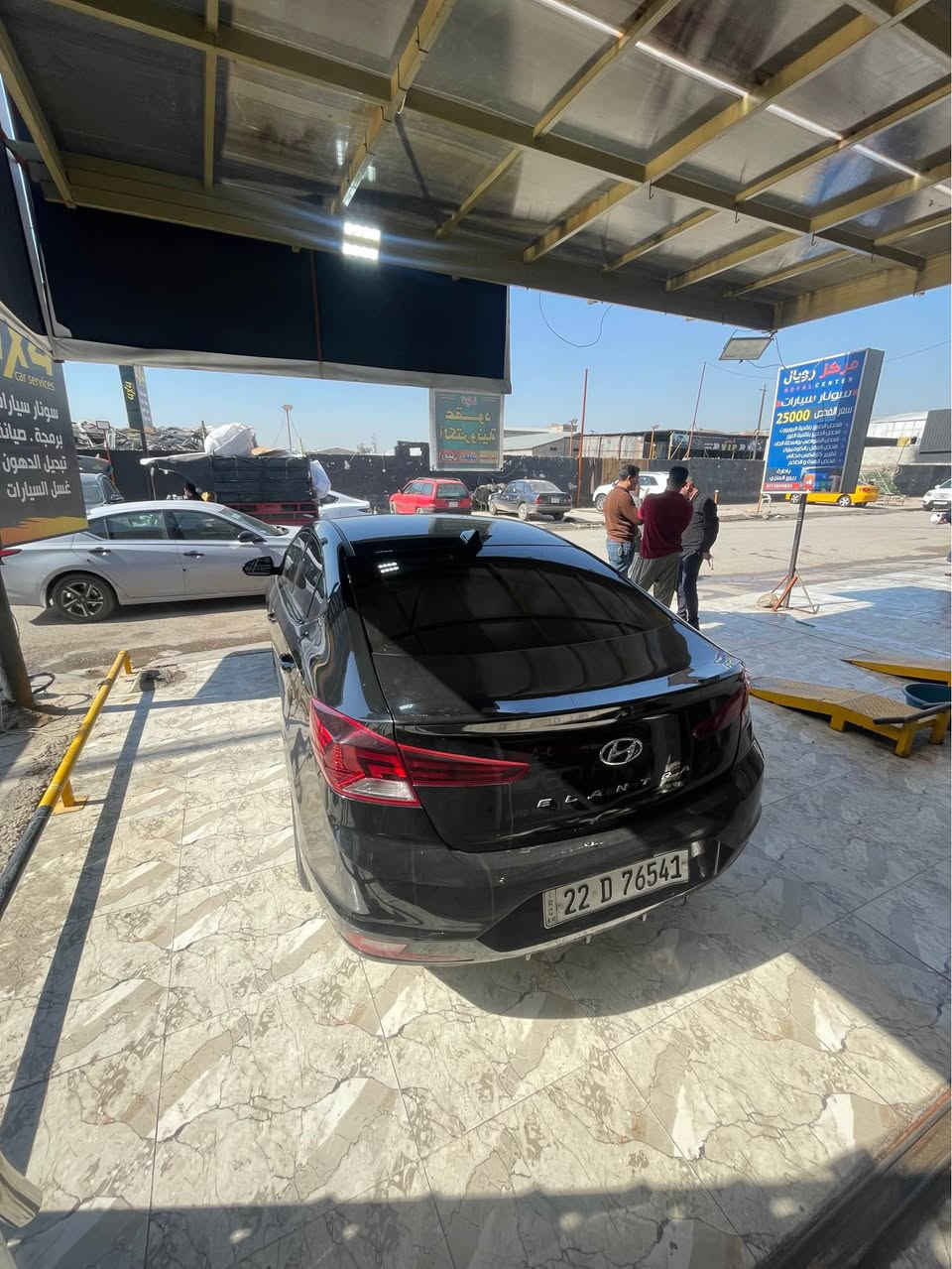 النترا 2020 
كير AT
ماشية 64 الف
كابون بانزين ورقي بيها
رقم اربيل جديد وسنوية جديدة
ضرر امريكا قطعتين وبالعراق صار قطعتين بجم وخلفي كبس
ايرباك ستيرن وبرده 
مواصفات شاشة كامرة رادار امامي جانبي 3 مودات قيادة تحكم ستيرن ويل كروم باقي مواصفات
السعر مناسب 
*********** موصل, نينوى
