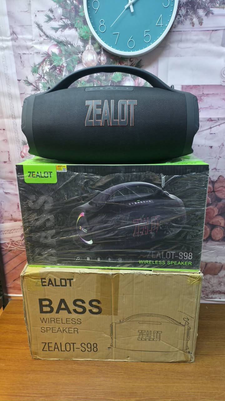السلام عليكم زيلوت s98  الوزن 7.3 kg
160 واط.سعة البطارية: ضخمة جداً وتصل إلى 36,000 مللي أمبير.زمن التشغيل: تشغيل مستمر للموسيقى يصل حتى 12 ساعة.ميزة بنك الطاقة: تعمل كـ Power Bank لشحن الهواتف والأجهزة الأخرى.مقاومة الماء: تأتي بمعيار IPX6 لحمايتها من المطر ورذاذ الماء.الاتصال والوظائف: بلوتوث 5.3، منفذ AUX، تشغيل بطاقة ذاكرة TF، وفلاش ميموري USB، مع دعم إضاءة RGB ملونة 
السعر 300 الف والسوك كلشي بيه قطعه باللوك دبل كارتون ما عجبك السعر صعد المنشور بالصلاة على محمد وال محمد


**إذا كنت صاحب هذا الإعلان وتريد حذفه لأي سبب، رجاءا أرسل رسالة إلى الدعم الفني**