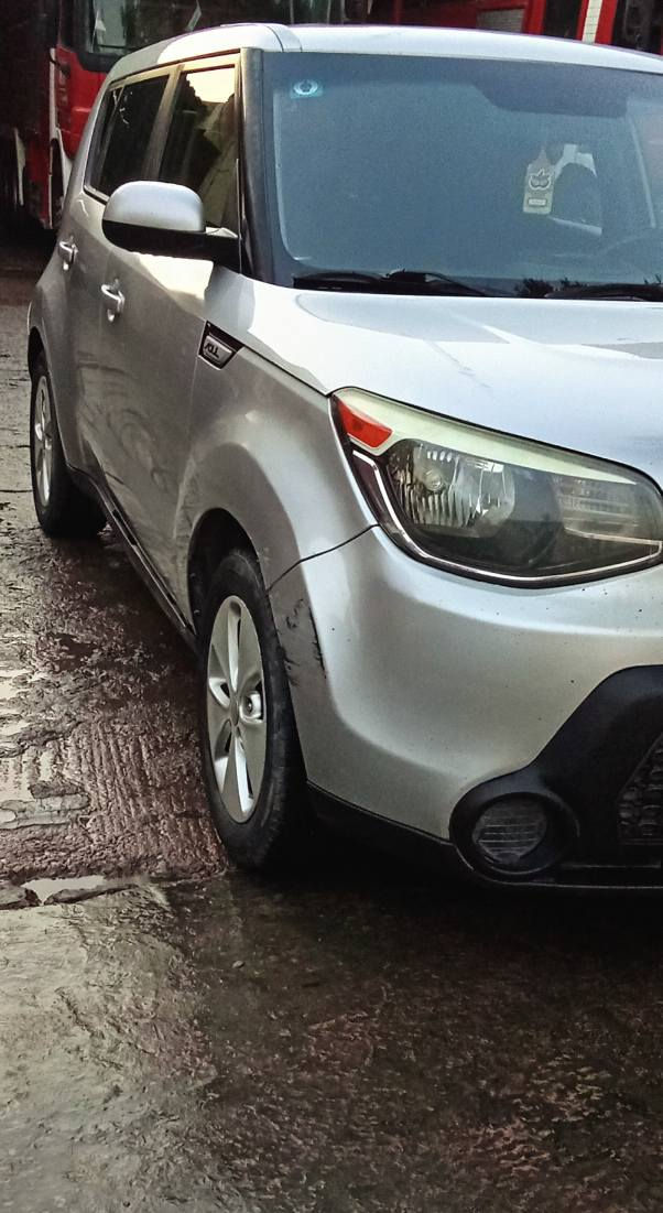 كيا صول موديل 16رقم بغداد دولي هزة وسنوية جديدة وارد امريكي حادث باب الصدر وجاملغ امامي بدون دواخل وبدون ايرباك وبالعراق بقبق الجنطة يم القفل طخة بسيطة جدا 
كير مكينة حدادية تبريد كهربائيات كفالة مكينة 1600تخم تاير جديد 
تحكم ستيرن جهتين 
حساسات خلفية 
كامرة خلفية 
ABS
ايكو نظام تقليل الوقود
سيارة جاهزة من كلشي و عليه ادامة عامة السعر شدة وبيها مجال يعني 100ورقة وبيها مجال مكاني بابل أي استفسار اتصل على *********** المحمودية, بابل
