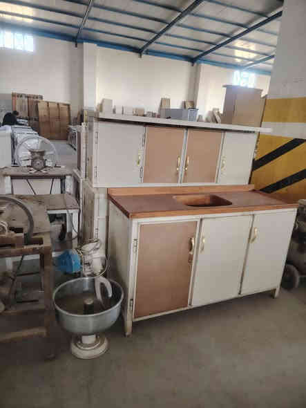 كاونترات مستعمل كلمن وسعره مكان ديالى خالص هبهب عرب شوكة قرب خويلص مقابيل محطة وقود جوهرة الفؤاد الشري يتصل ***********     *********** يوجد توصيل بكروة
