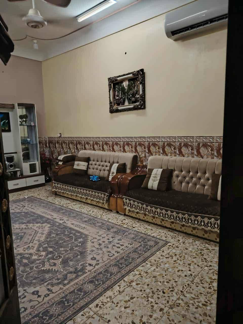 #اللهم صل على محمد وآل محمد 

#دار سكن للبيع زراعي سند 25 اقرار محكمه
منطقة سيد علاوي 

#المساحة 200متر طابق واحد بناء جديد 

غرف وصالة ومطبخ  وبراني وحمامات داخلية وخارجية وتهويات 

السعر 85 مع المجال 
_________________
لشراء ومعرفة السعر يراجع مكتب الناجح للعقارات الكائن في السماوة 
حي الحكم قرب مرطبات فستقه أو مراسلتنا ع الخاص او الاتصال ع الرقم التالي 
*********** بي واتساب 
*********** بي واتساب
 علمأ دوام مكتبنا من 9 صباحأ  ولغاية 10 ليلأ تابع صفحة المكتب
