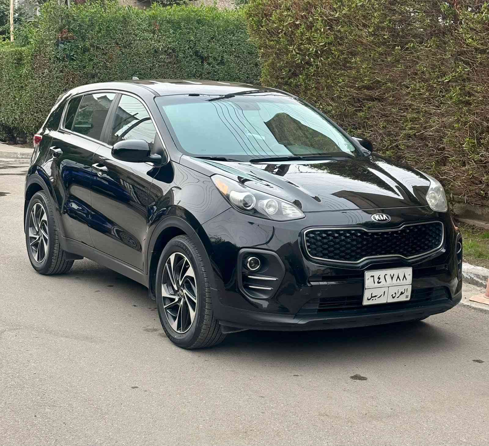 السلام عليكم 
كيا سبورتج LX موديل 2019
محرك 2.4
وارد أمريكي كلين تايتل مكفوله كفاله كفاله عامه 
ماشيه 85km الف 
رقم أربيل باسمي 
السعر ( 163 ورقه ) بي مجال  
مكان السياره المنصور 
***********
