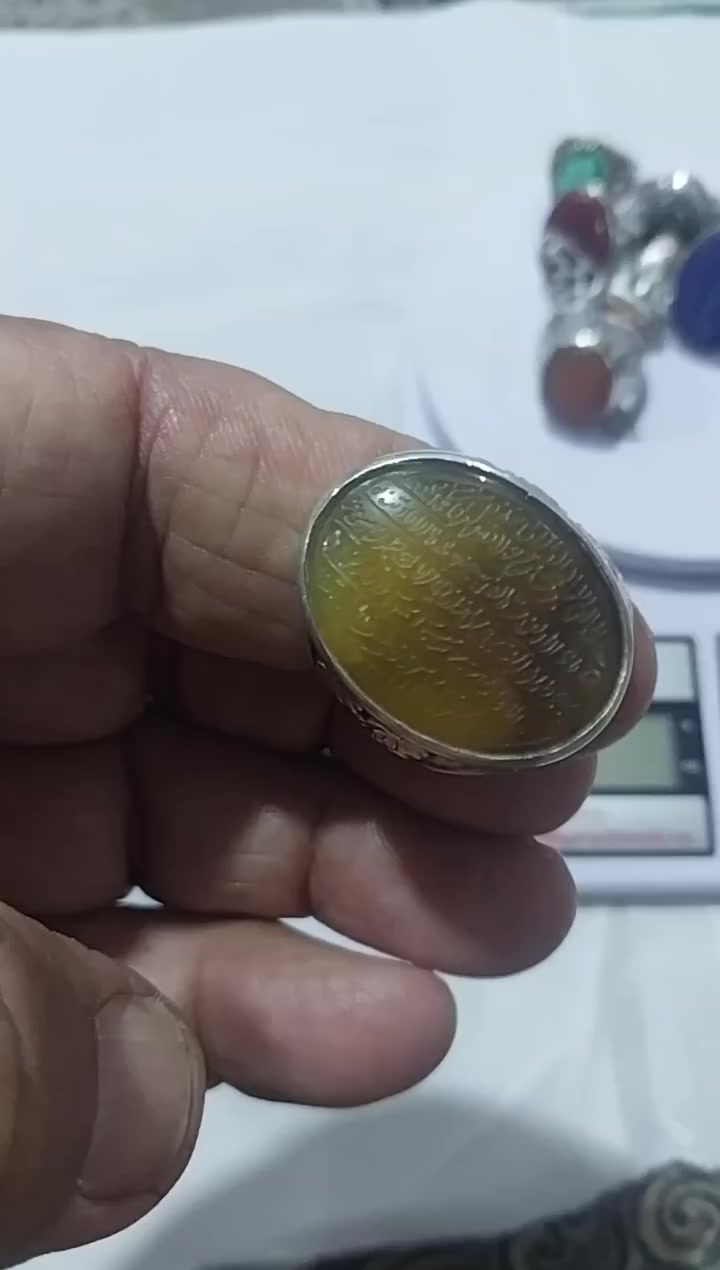 خواتم للبيع كلهه احجار اصليه وبيه قديم الواحد بالمزاد يبيعو ١٥٠ او ٢٠٠ أني ابيع الغرام ب٦ شلع ماابيع كسر الشراي يتفضل خاص بدون عمله رجاء المايشتري خل علق تعليق ايجابي وشكرا


**إذا كنت صاحب هذا الإعلان وتريد حذفه لأي سبب، رجاءا أرسل رسالة إلى الدعم الفني**