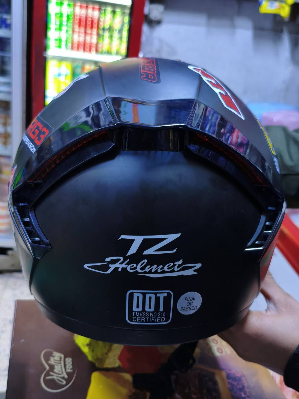 سلام عليكم خوذة فج قلاب  للبيع السعر 40 الف المكان بغداد مدينة الصدر  للتواصل ***********
