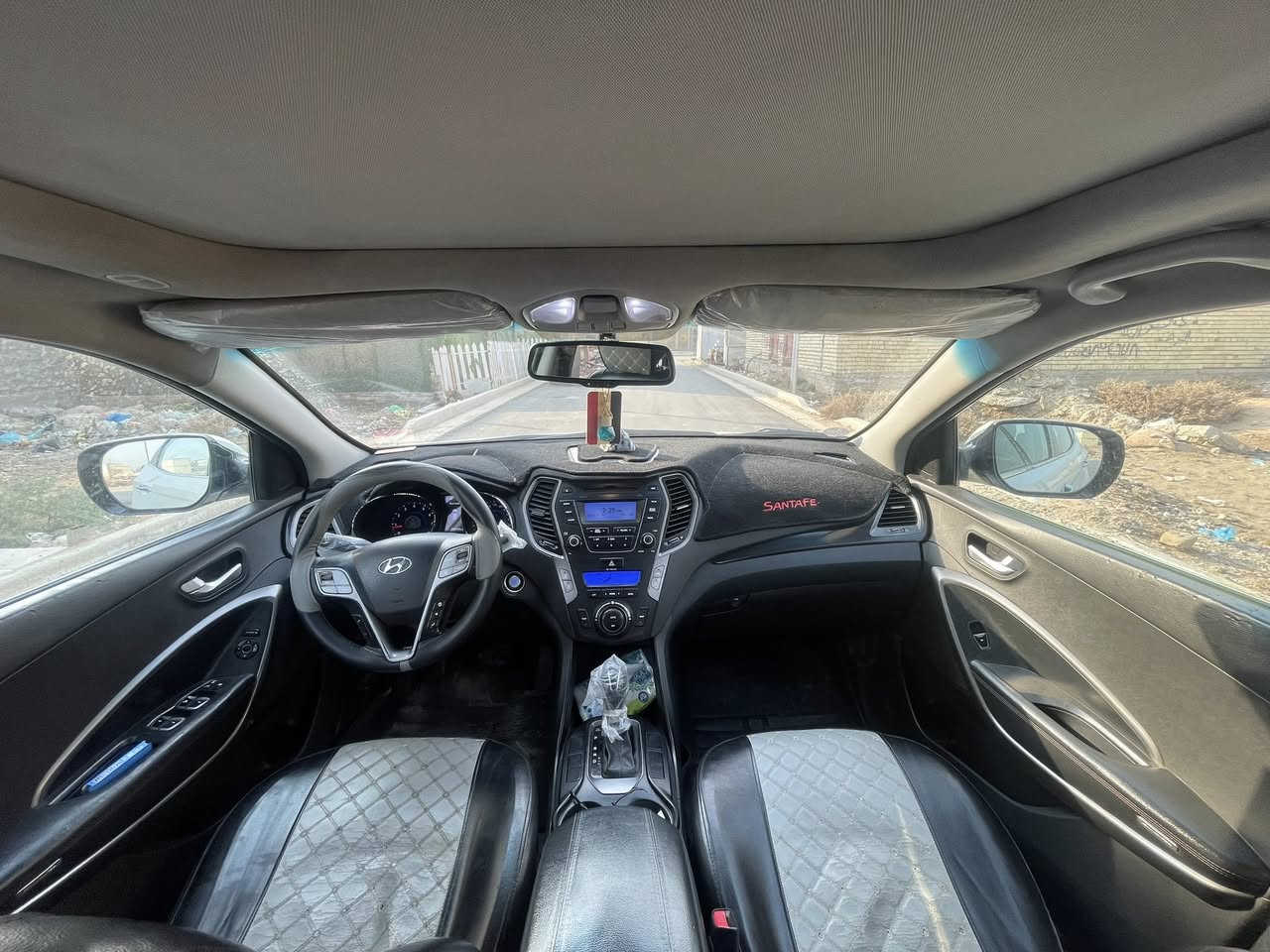 السلام عليكم
سنتافيا وارد خليجي 

موديل ٢٠١٣ 

كفاله عامه من الصبغ والبارد 

تحويل مباشر السياره باسمي رقم بغداد 

مواصفات 

واحد على واحد 

حجم محرك 6سلندر 

بنوراما

بصمة

تحكم ستيرن

مثبت سرعة

اشارة ترحيب

يدات نيكل بلادي

لدات امامي

مري جانبيه شفط  

كشنات جلد بلادي

ارضية جلد

أشاره ترحيب باليدات عند الاقتراب 

كشن كهرباء 

حساس خلفي و كامرة

انظمة قيادة عدد 3

3قطع تبريد  

سبعه راكب 

فور ويل

تخم تاير جديد

نظام نزول جبال

كاشف رصيف

175

مكاني بغداد

***********
