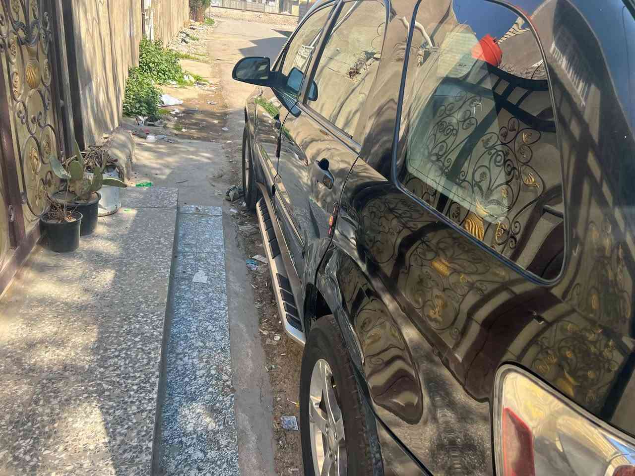 السلام عليكم 
شوفرليت كوينكس 2008
كير محرك تبريد جاهزة 
كشرها حلو السيارة نظيفة 
مصبوغة اقل الحزم جمالية بسبب الشخوط 
 صدرها نص عمر بلمية 
السعر ٦٨ وترهم مراوس 
العنوان بغداد الدورة 
***********
