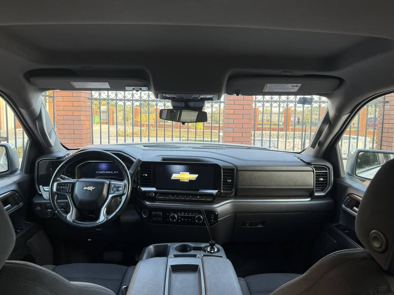 السلام عليكم
للبيع سلفرادو موديل 23 رقم بغداد بسمي تحويل وارد امريكي حادثهة حافه الجاملغ مكينه 8 سلندر 5300 فئه LT. مواصفاتهة دشبول جديد دجتال رادارات اماميه وخلفيه توقف ذاتي اوتو هولد انضمه قياده تحديد مسار سياقه اليه تشغيل عن بعد كامره شاشه كشنات تدفئه ستيرن هيتر باب طويل بدي كصير السياره حيل جديده واحله واجدد من الصور وعلئ ايدي وعليهة ادامه كامله كير مكينه حداديه تايرات دواخل كلشي بيهة مكفول عدا حادثهة للاستفسار *********** مكانهة كربلاء،  الشراي يتصل وبخدمته
